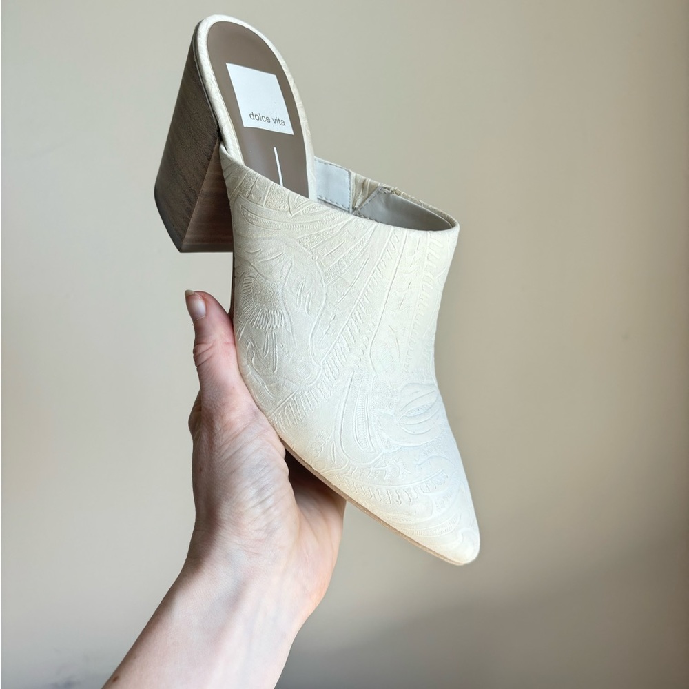 🍒 Dolce Vita Angela White Mules